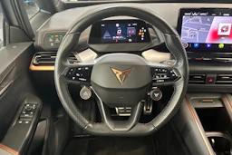 Harmaa CUPRA BORN 2023 kuva 16.