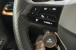 Harmaa CUPRA BORN 2023 kuva 18.