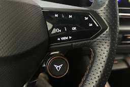 Harmaa CUPRA BORN 2023 kuva 19.