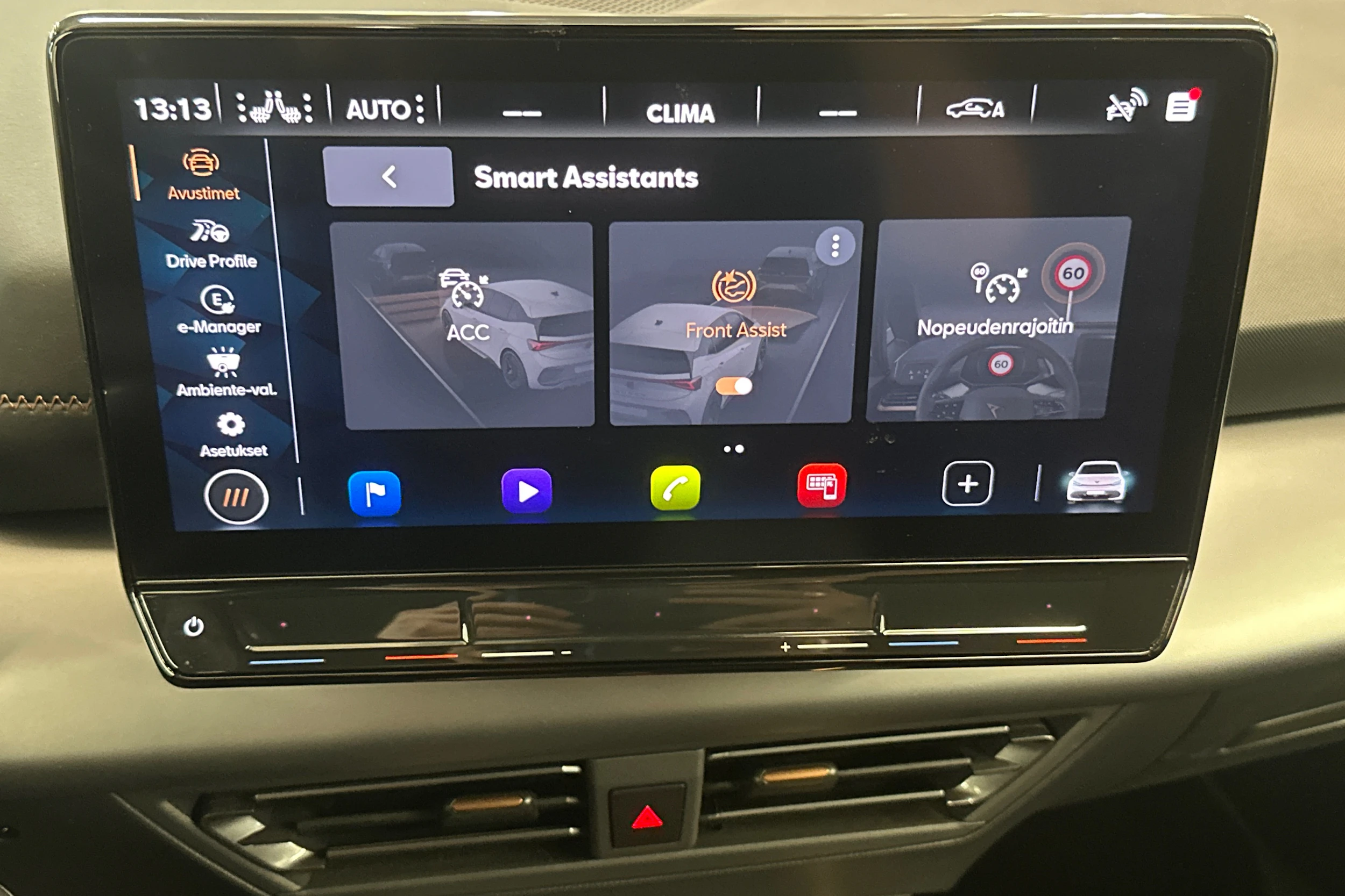 Harmaa CUPRA BORN 2023 kuva 22.