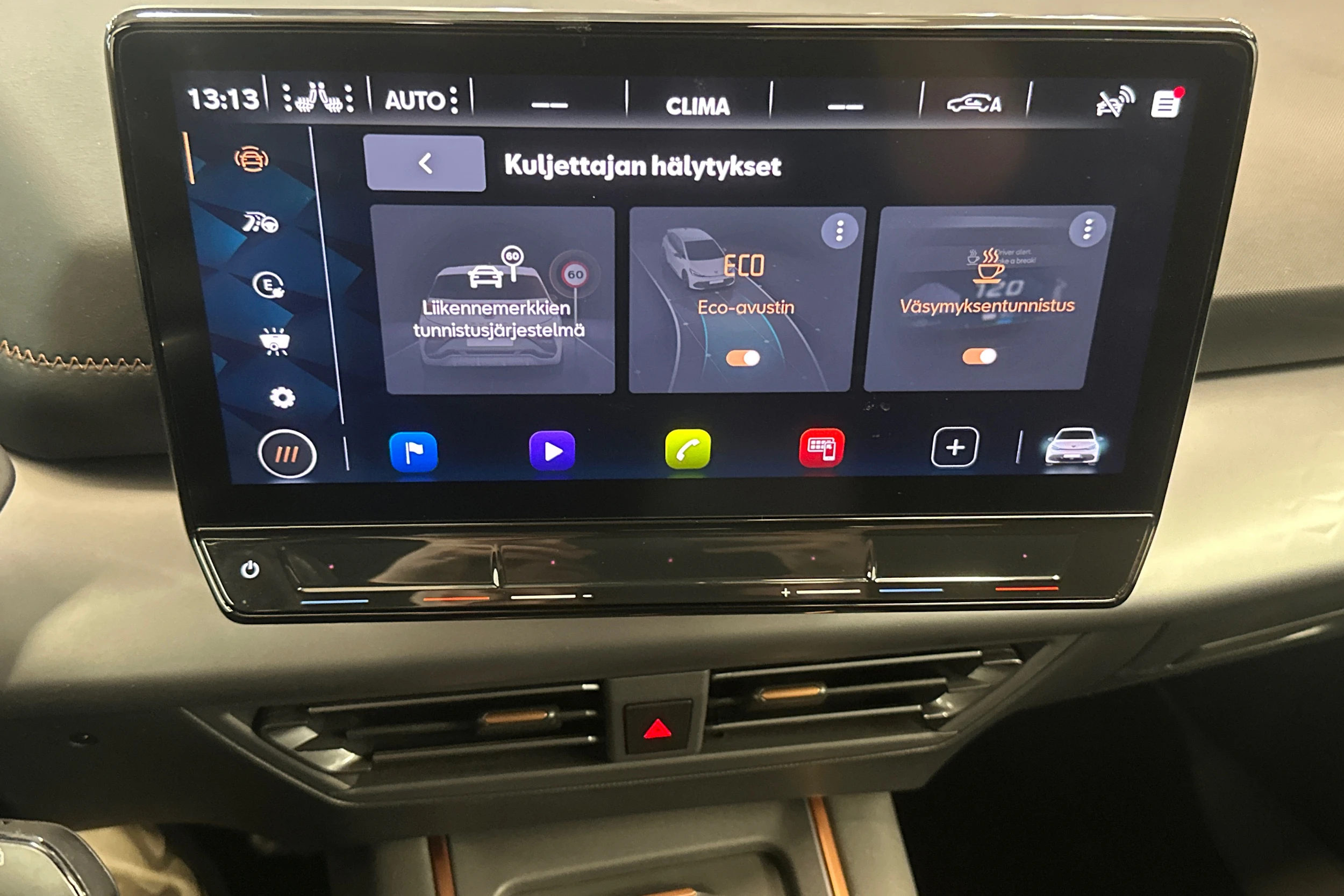 Harmaa CUPRA BORN 2023 kuva 23.