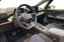 valkoinen CUPRA Born 2023 kuva 3.