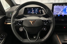 harmaa CUPRA Born 2023 kuva 15.