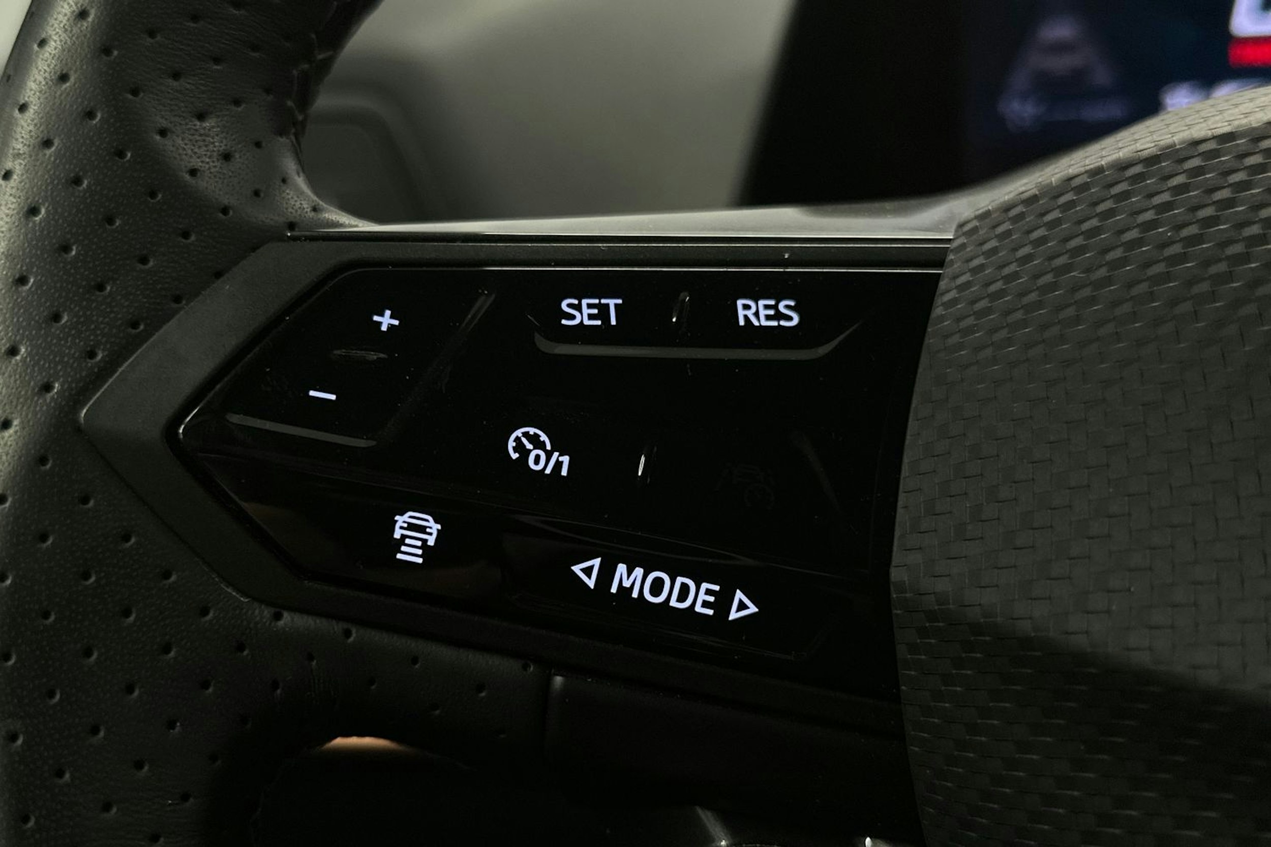 harmaa CUPRA Born 2023 kuva 17.
