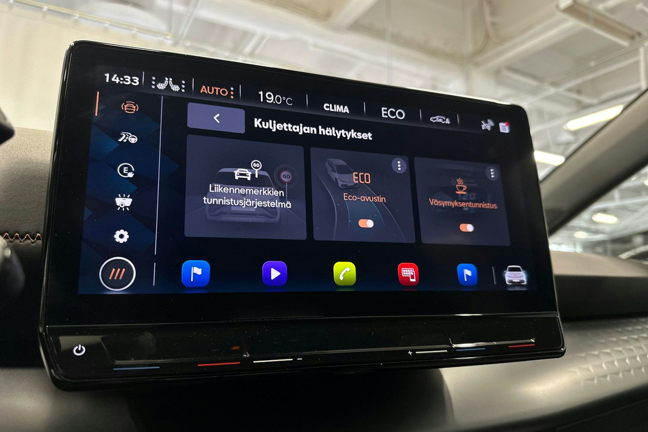 harmaa CUPRA Born 2023 kuva 30.