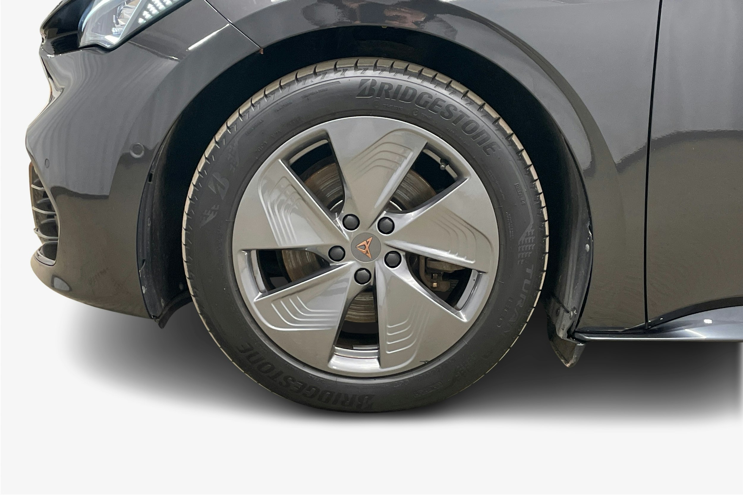 harmaa CUPRA Born 2023 kuva 11.