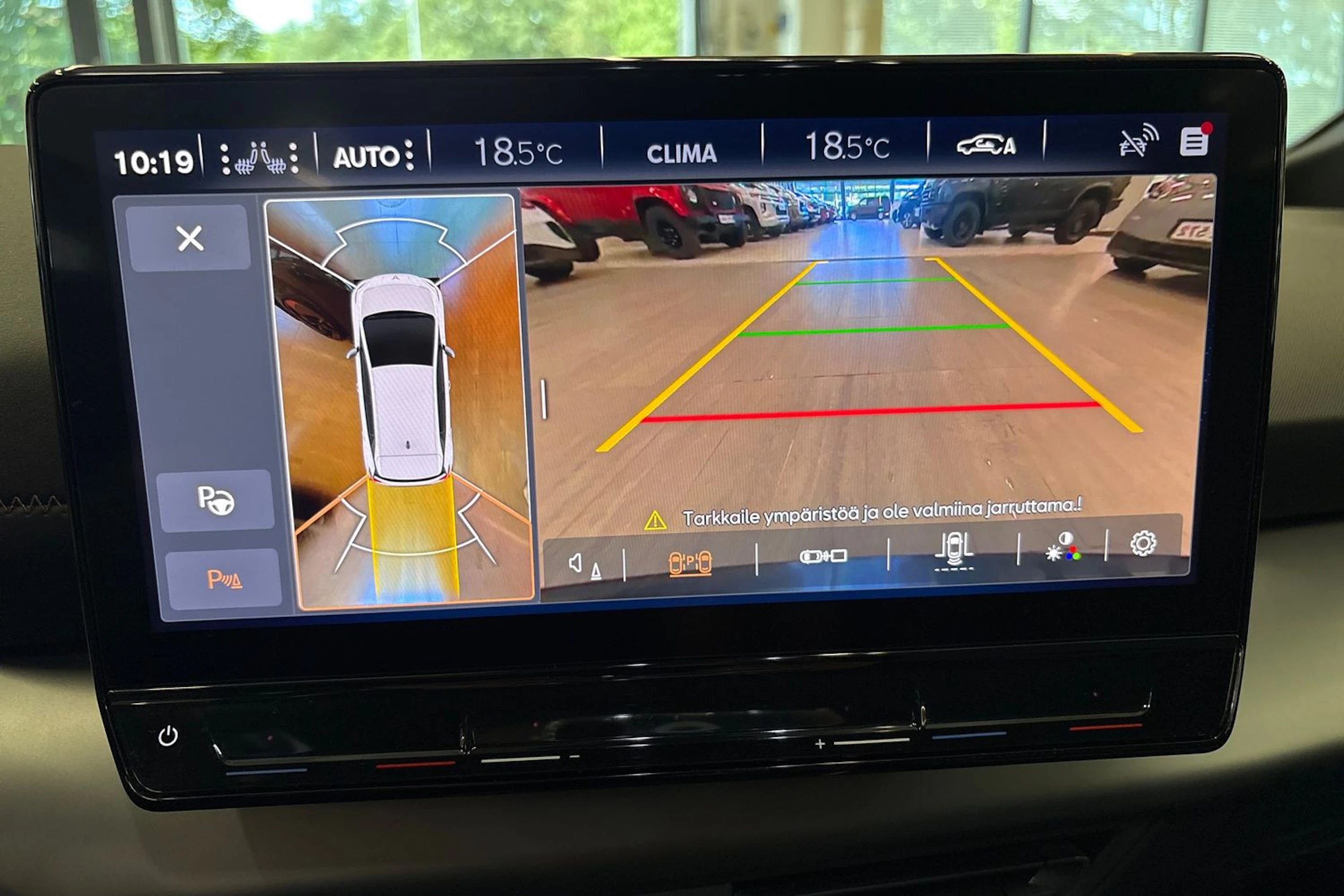 harmaa CUPRA Born 2023 kuva 13.