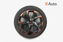 sininen CUPRA Born 2023 kuva 12.