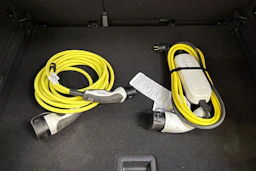 sininen CUPRA Born 2023 kuva 17.