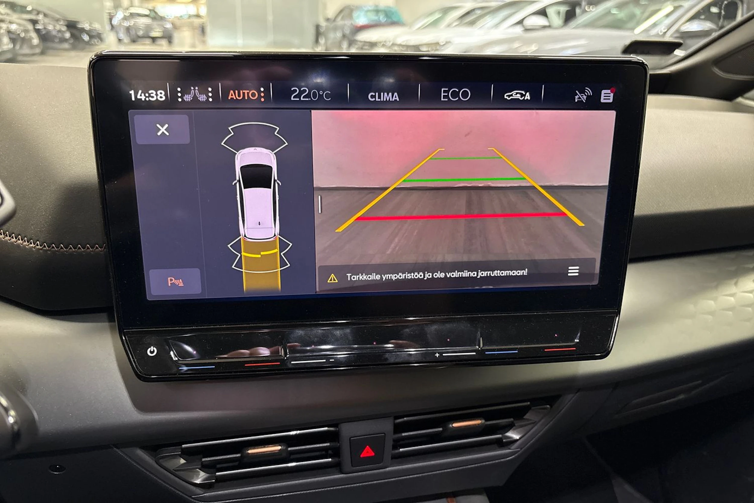 sininen CUPRA Born 2023 kuva 18.