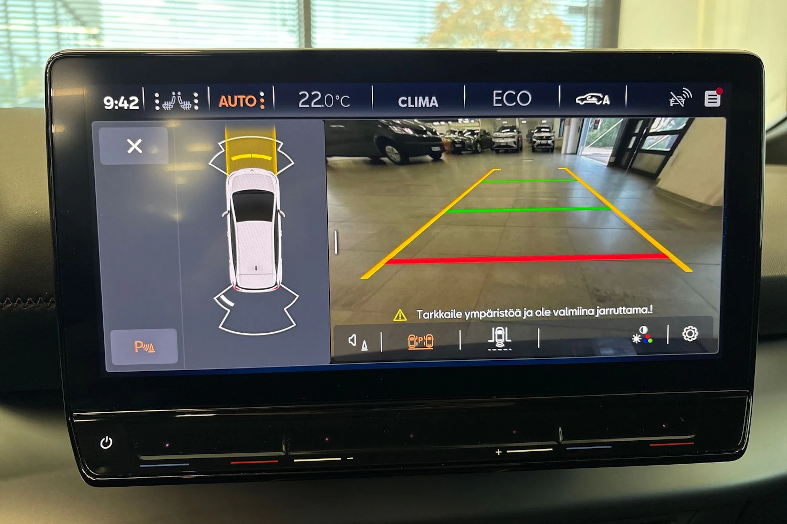harmaa CUPRA Born 2023 kuva 13.