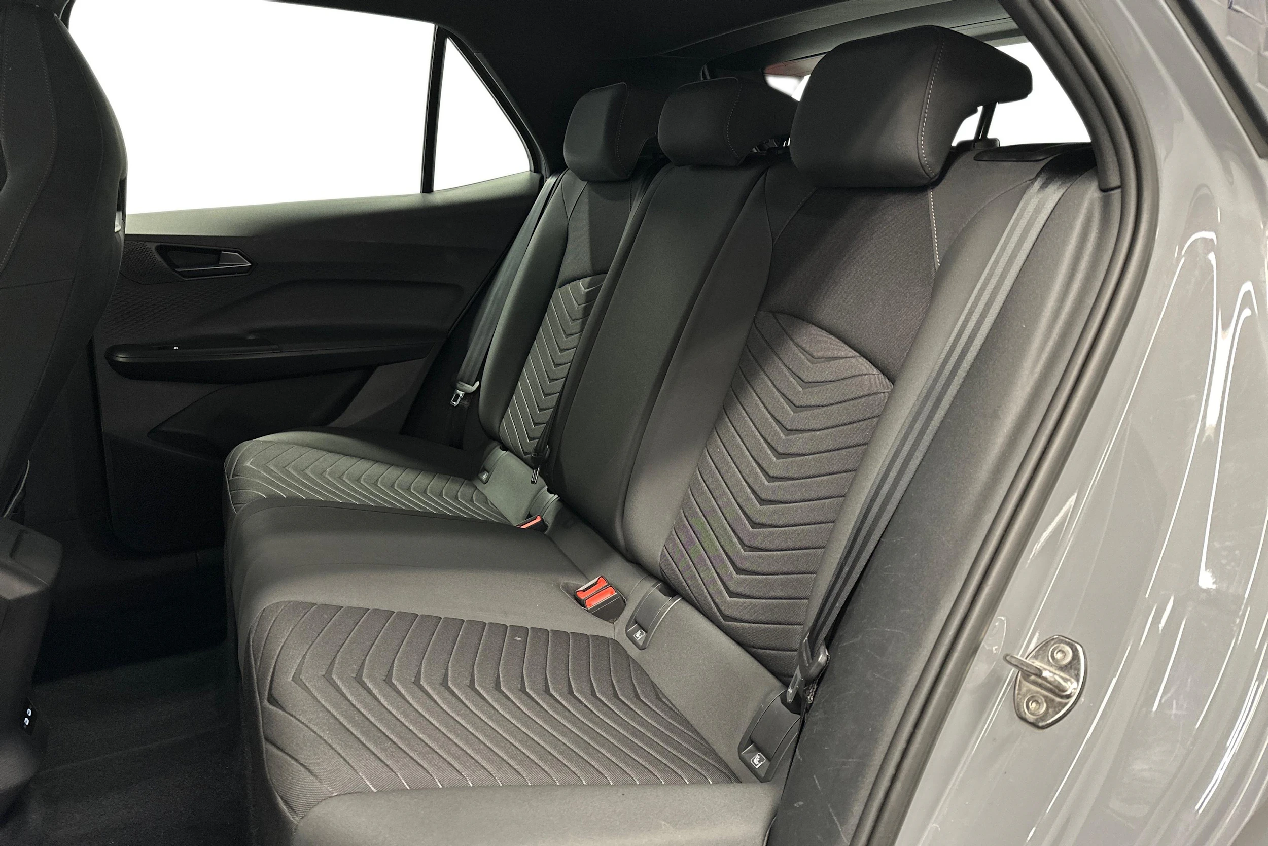 harmaa CUPRA Born 2023 kuva 11.