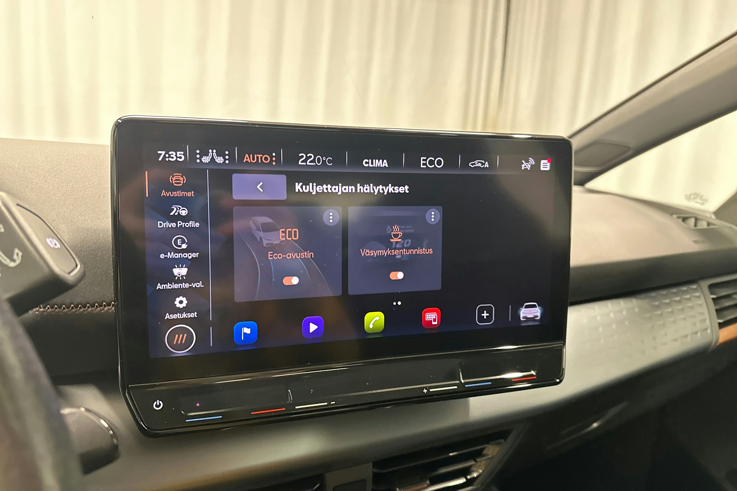 harmaa CUPRA Born 2023 kuva 27.