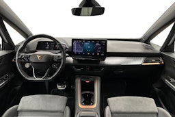 valkoinen CUPRA Born 2023 kuva 9.