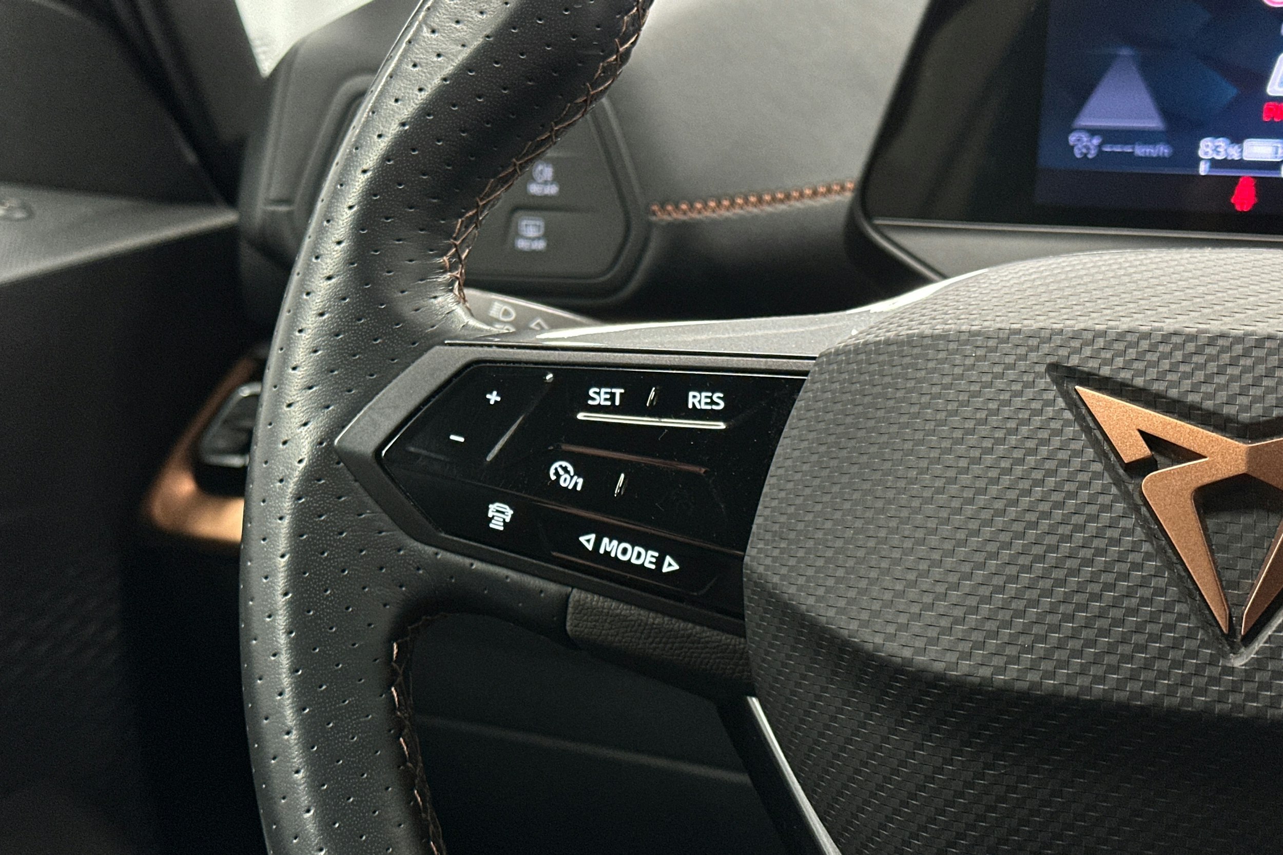 harmaa CUPRA Born 2023 kuva 17.