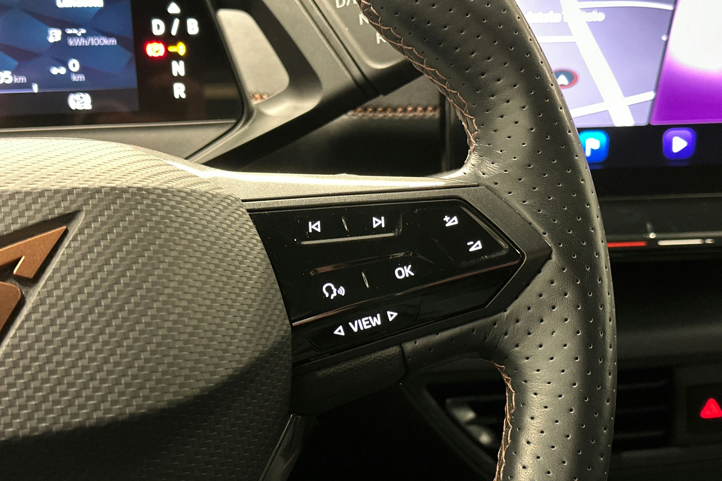 harmaa CUPRA Born 2023 kuva 18.