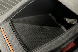 harmaa CUPRA Born 2023 kuva 28.