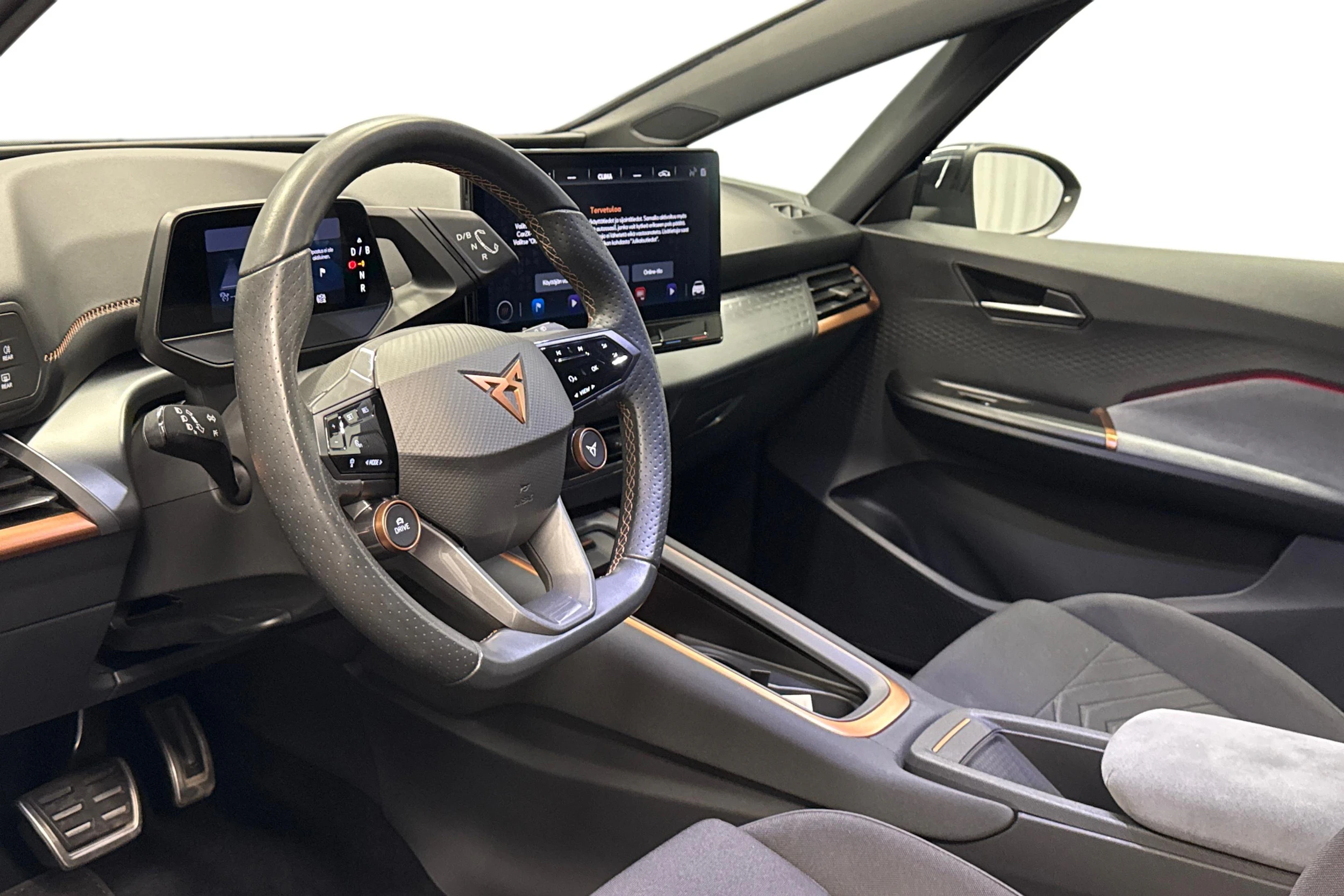 harmaa CUPRA Born 2023 kuva 8.