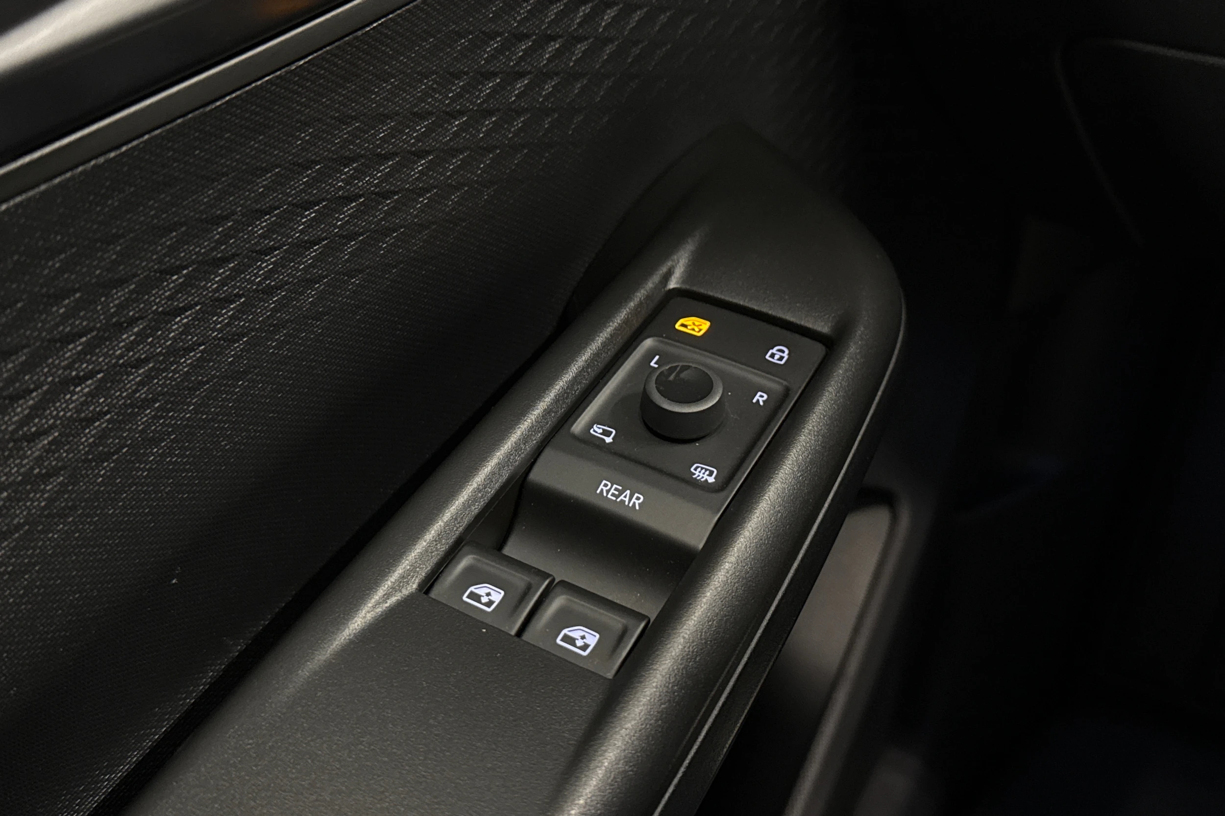 harmaa CUPRA Born 2023 kuva 15.