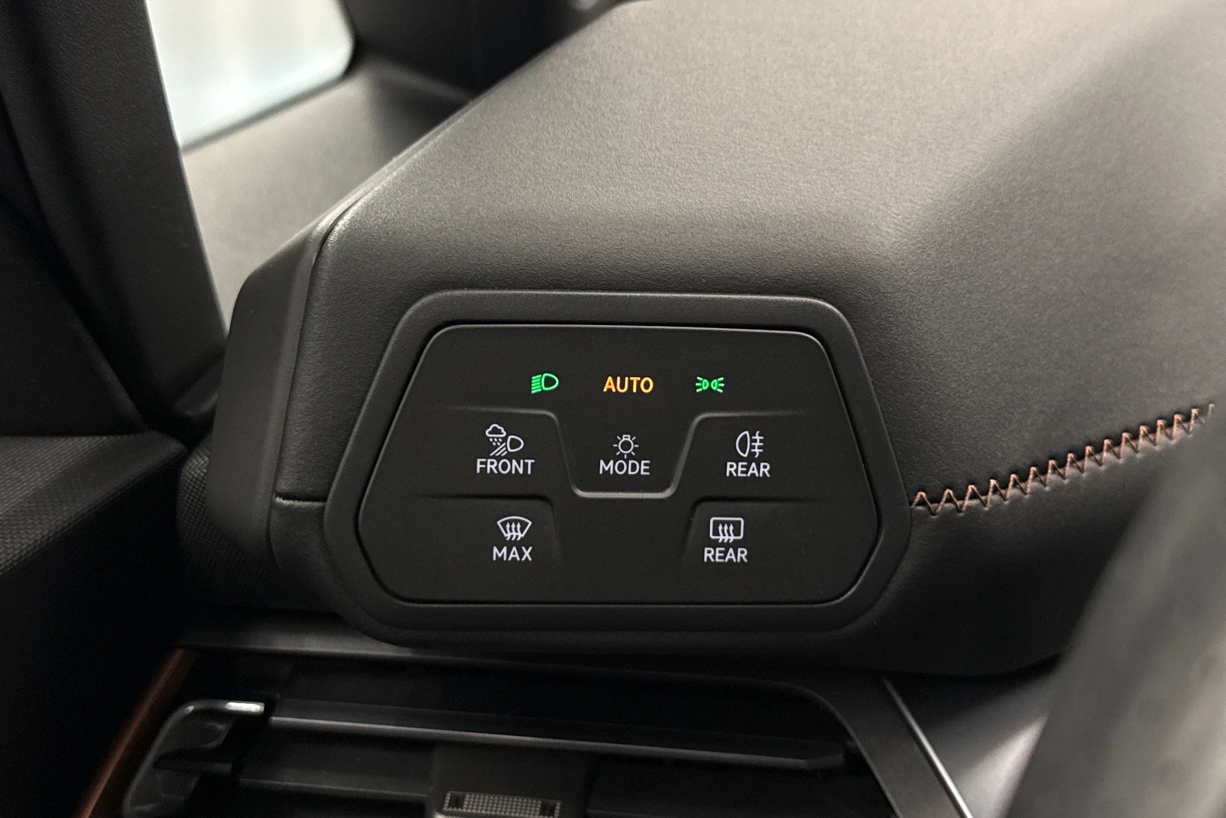 harmaa CUPRA Born 2023 kuva 16.