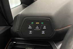 harmaa CUPRA Born 2023 kuva 16.