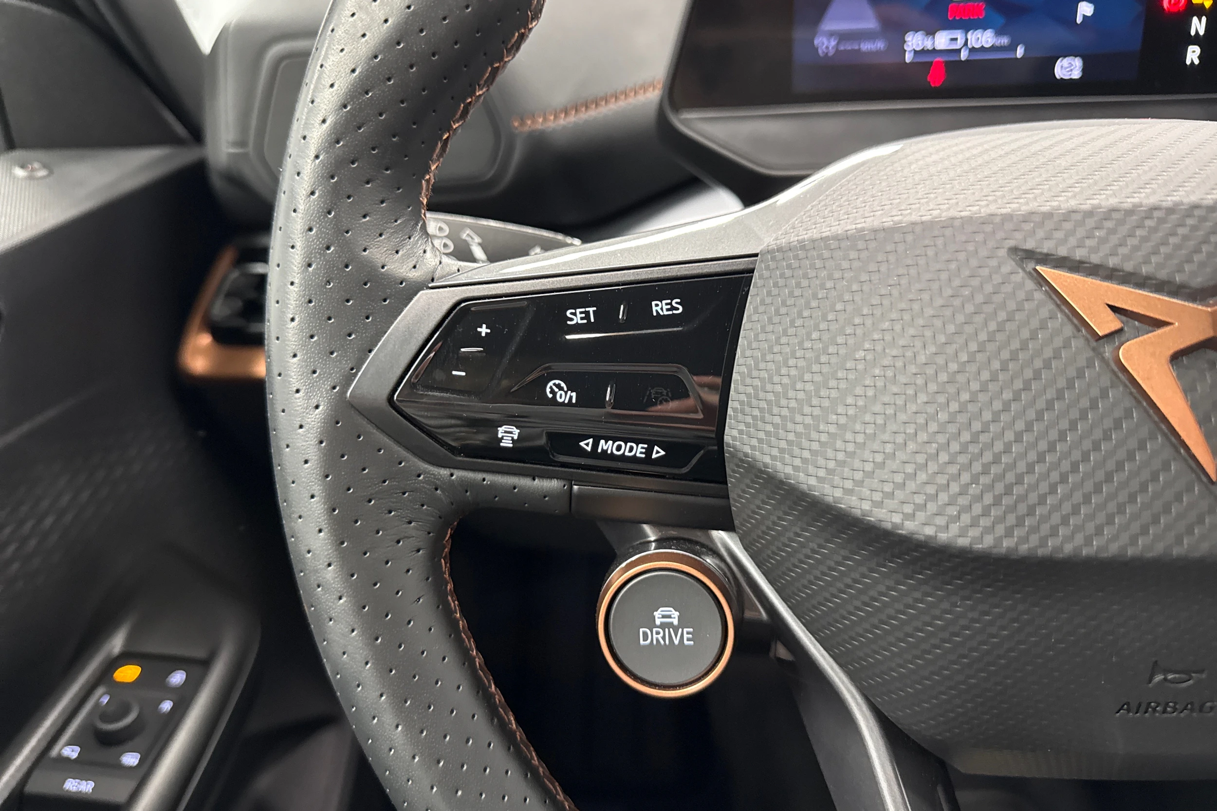 harmaa CUPRA Born 2023 kuva 17.