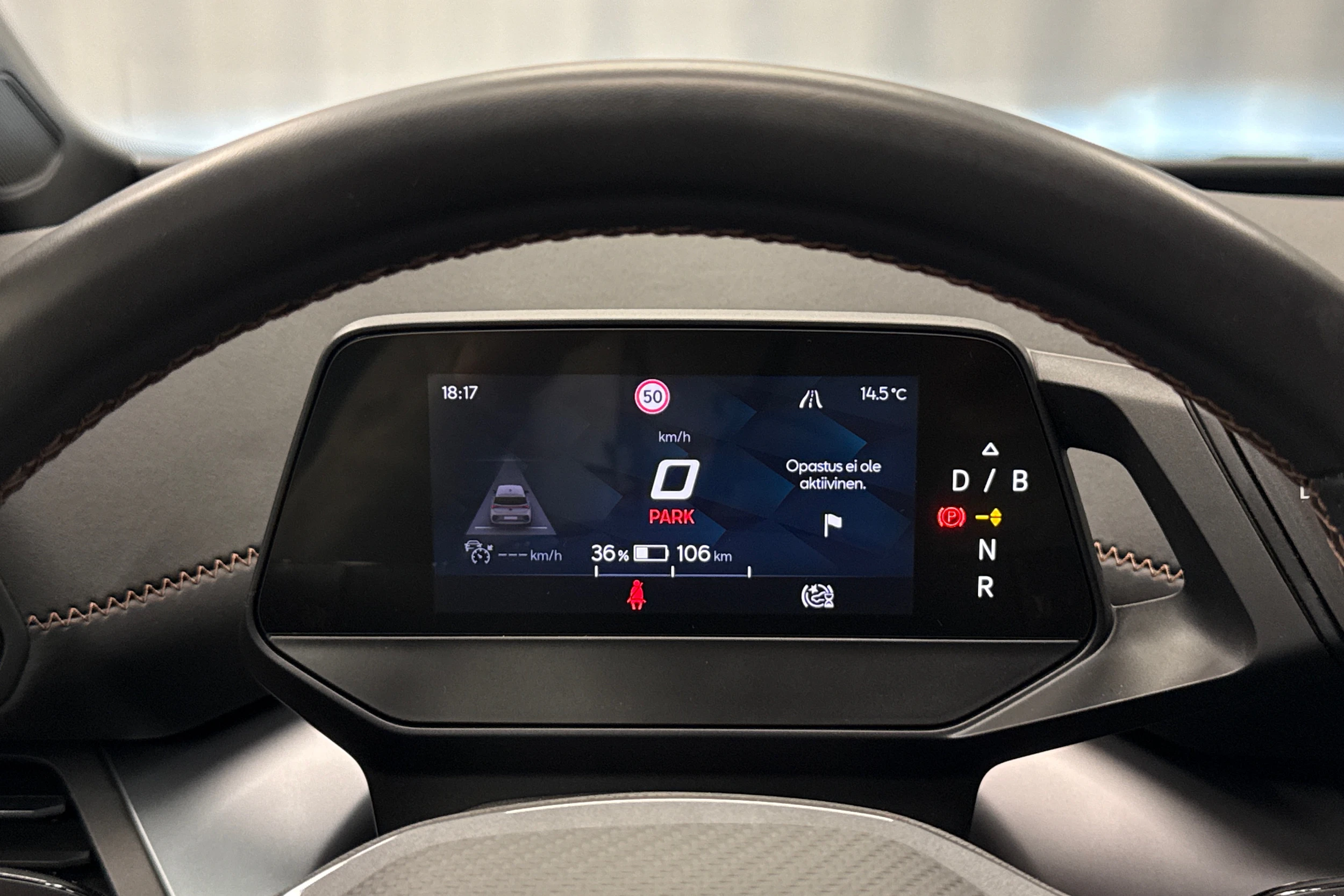 harmaa CUPRA Born 2023 kuva 19.