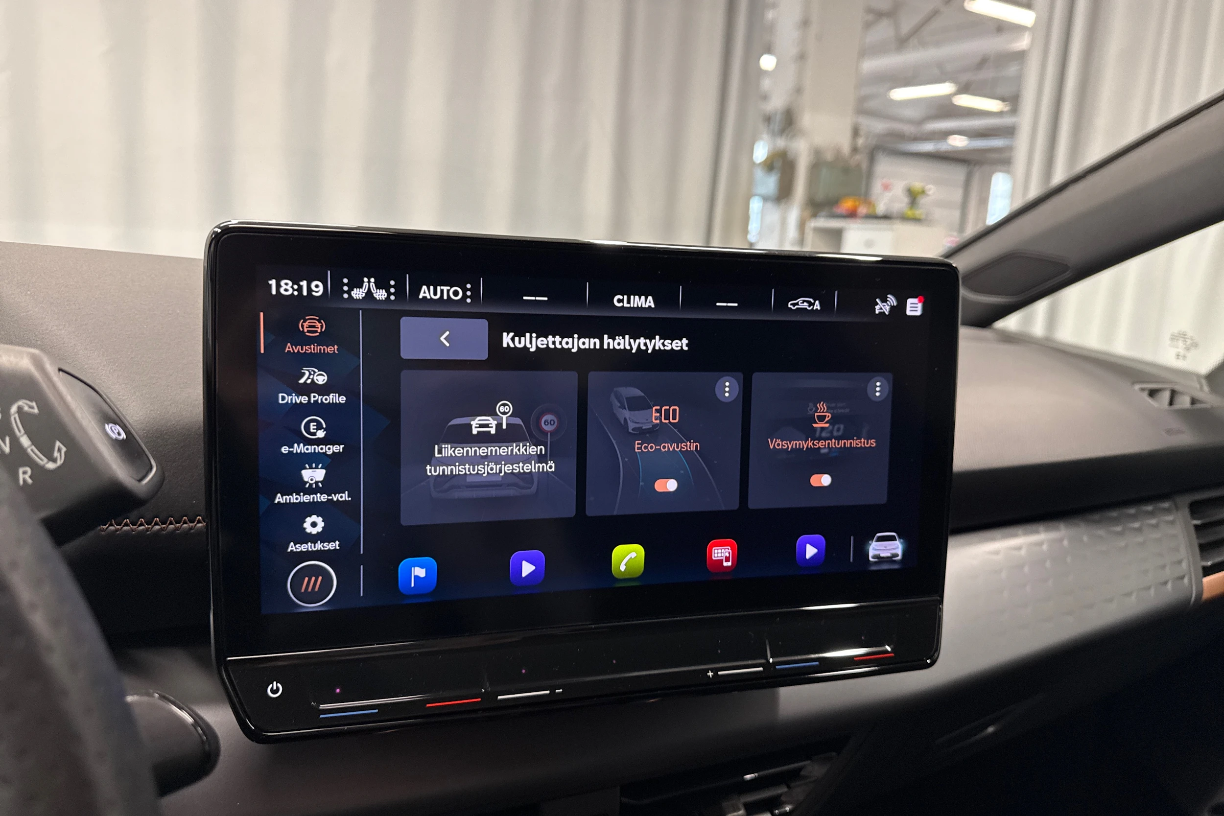 harmaa CUPRA Born 2023 kuva 27.