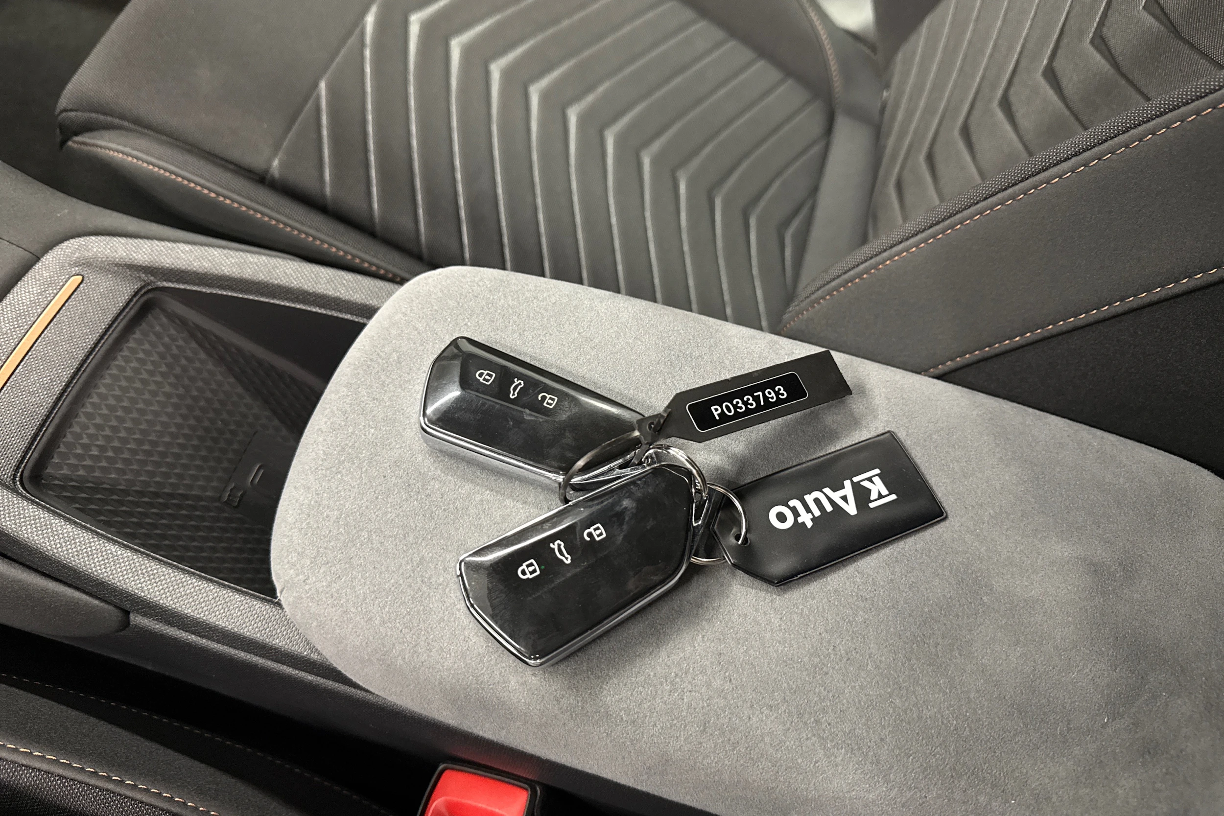 harmaa CUPRA Born 2023 kuva 33.