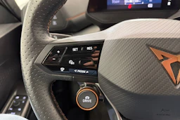 harmaa CUPRA Born 2023 kuva 15.