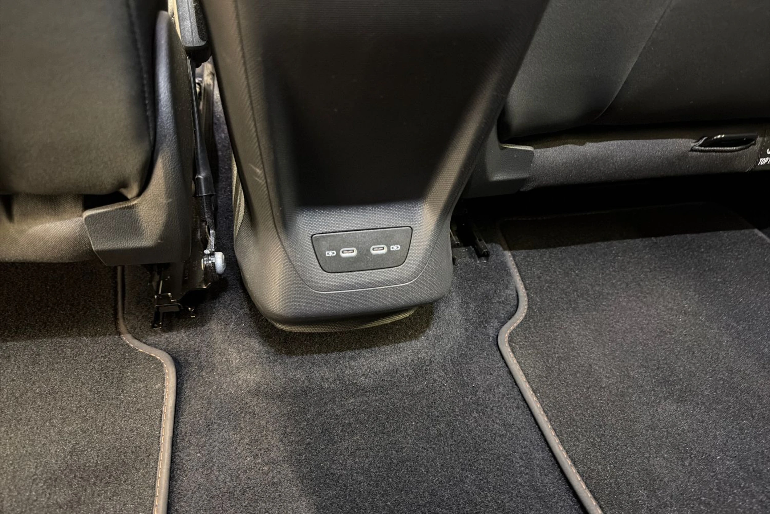 harmaa CUPRA Born 2023 kuva 39.