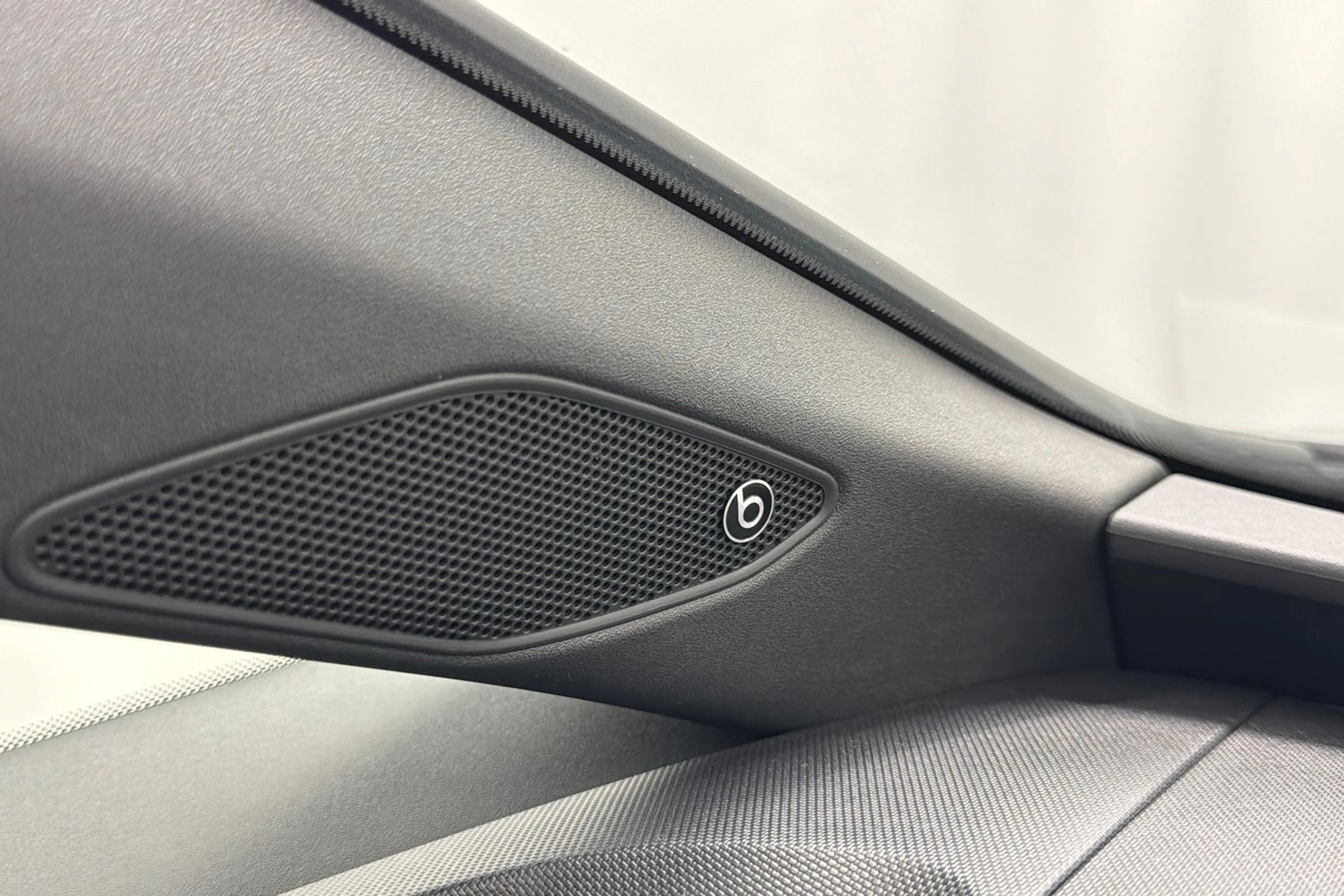 harmaa CUPRA Born 2023 kuva 40.