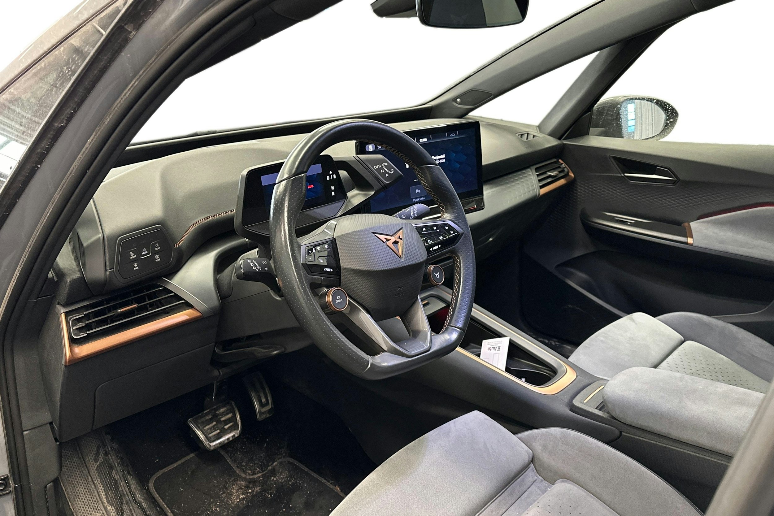 harmaa CUPRA Born 2023 kuva 3.