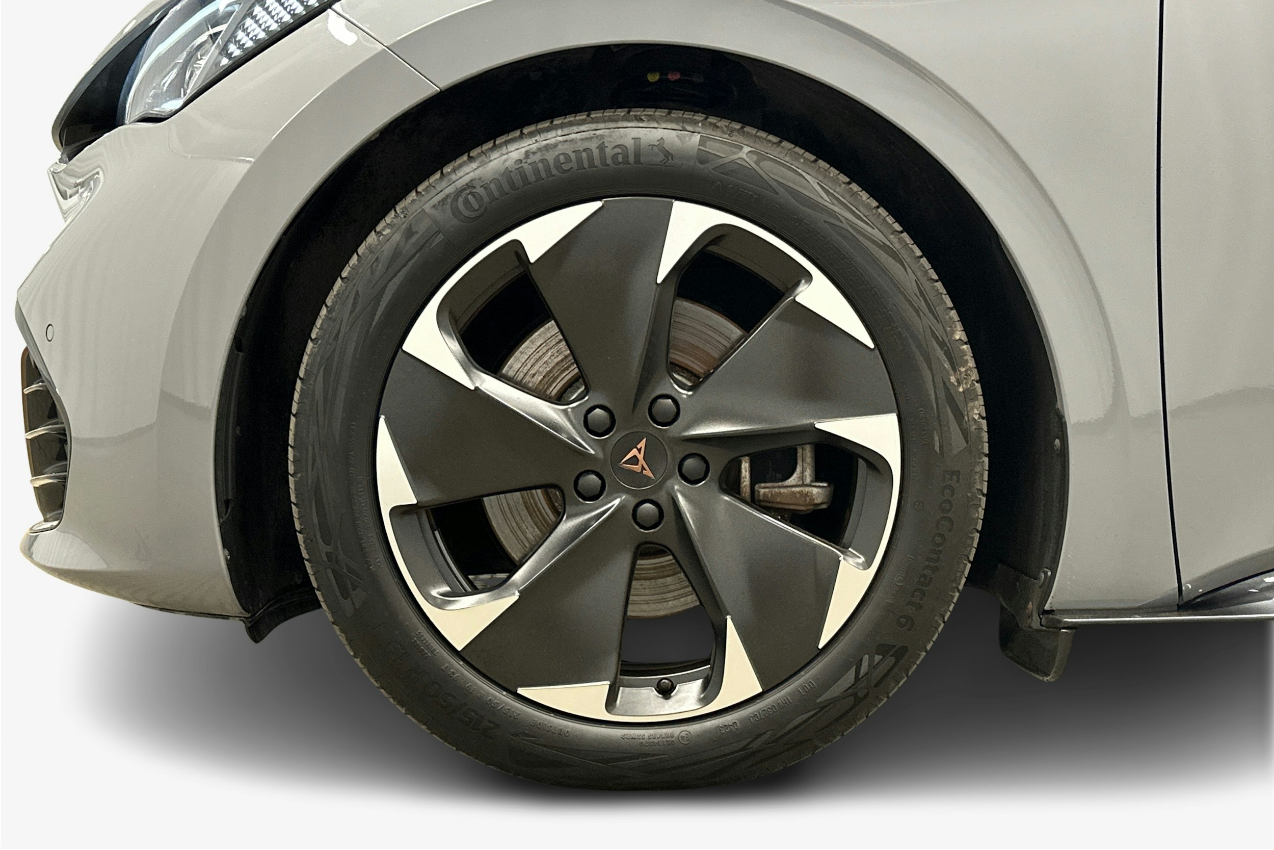 harmaa CUPRA Born 2023 kuva 11.