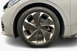 harmaa CUPRA Born 2023 kuva 11.