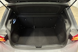harmaa CUPRA Born 2023 kuva 14.