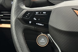 harmaa CUPRA Born 2023 kuva 17.