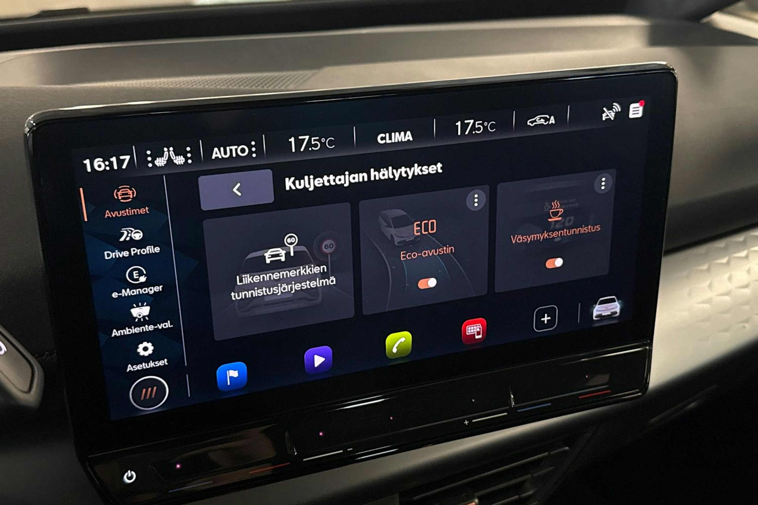harmaa CUPRA Born 2023 kuva 16.