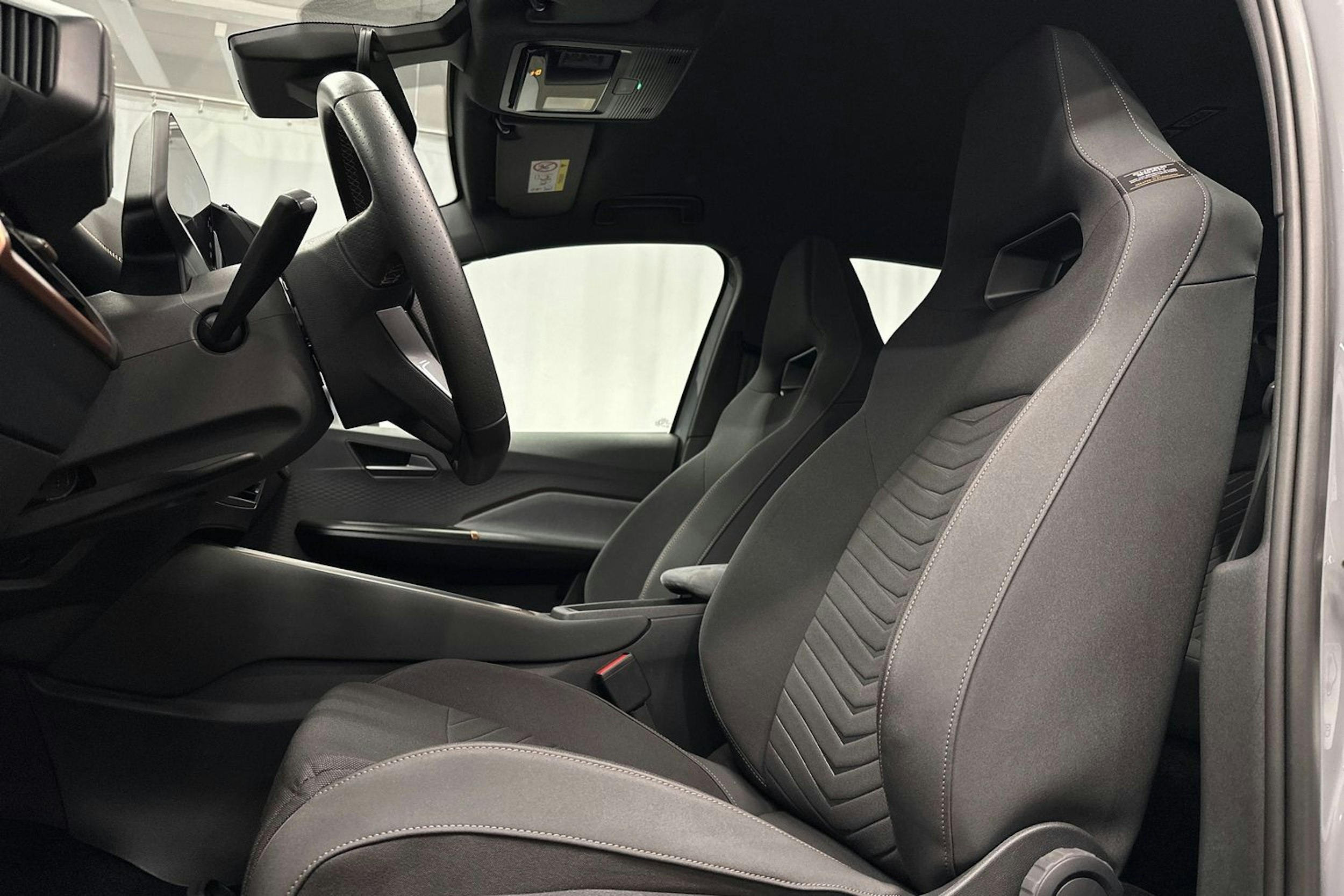 harmaa CUPRA Born 2023 kuva 15.