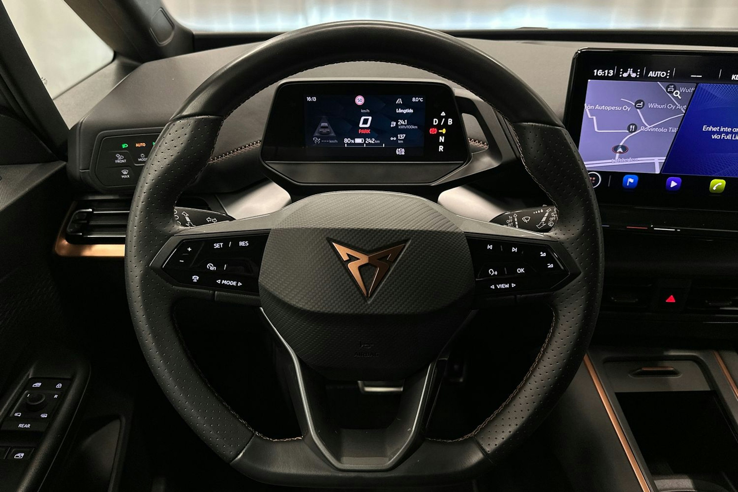 harmaa CUPRA Born 2023 kuva 16.