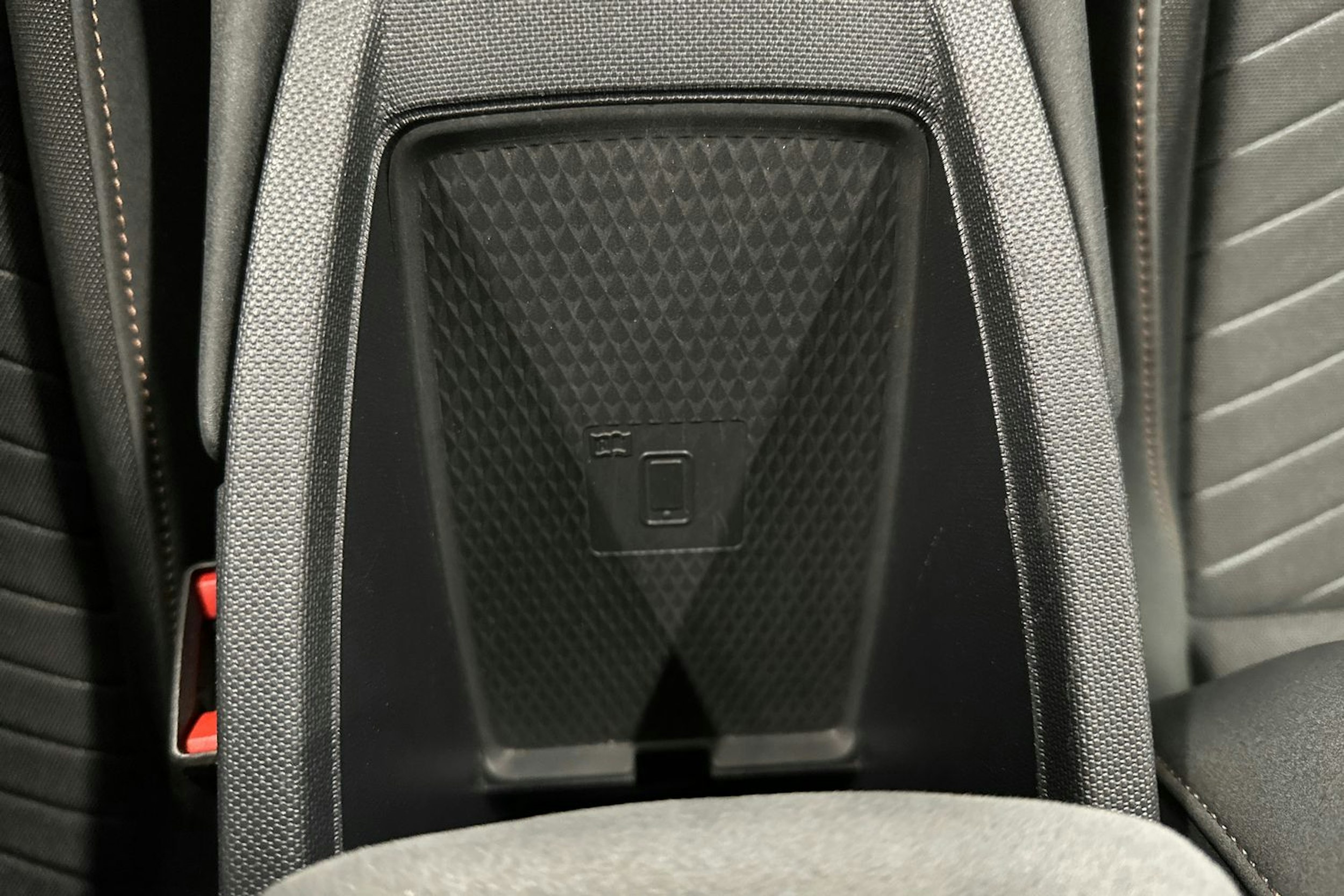 harmaa CUPRA Born 2023 kuva 17.