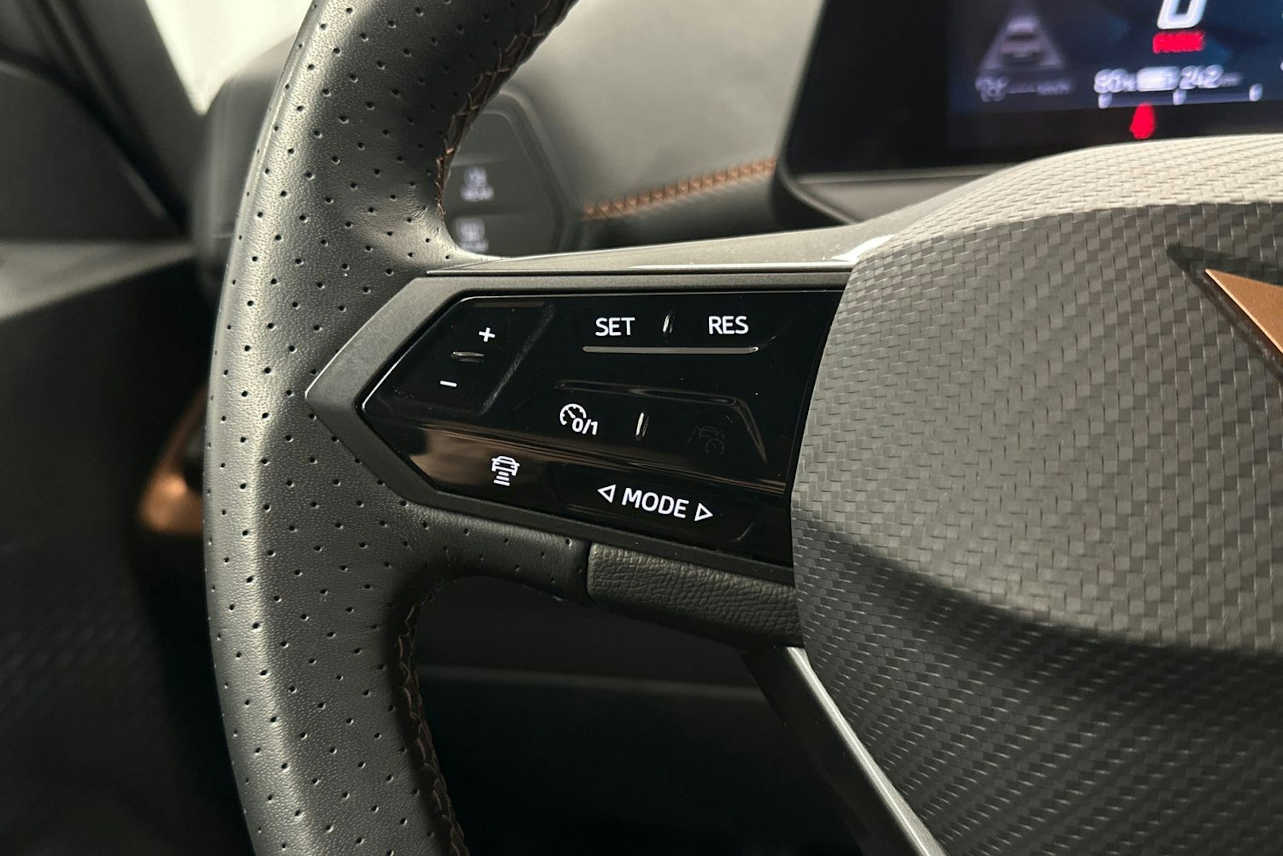 harmaa CUPRA Born 2023 kuva 18.