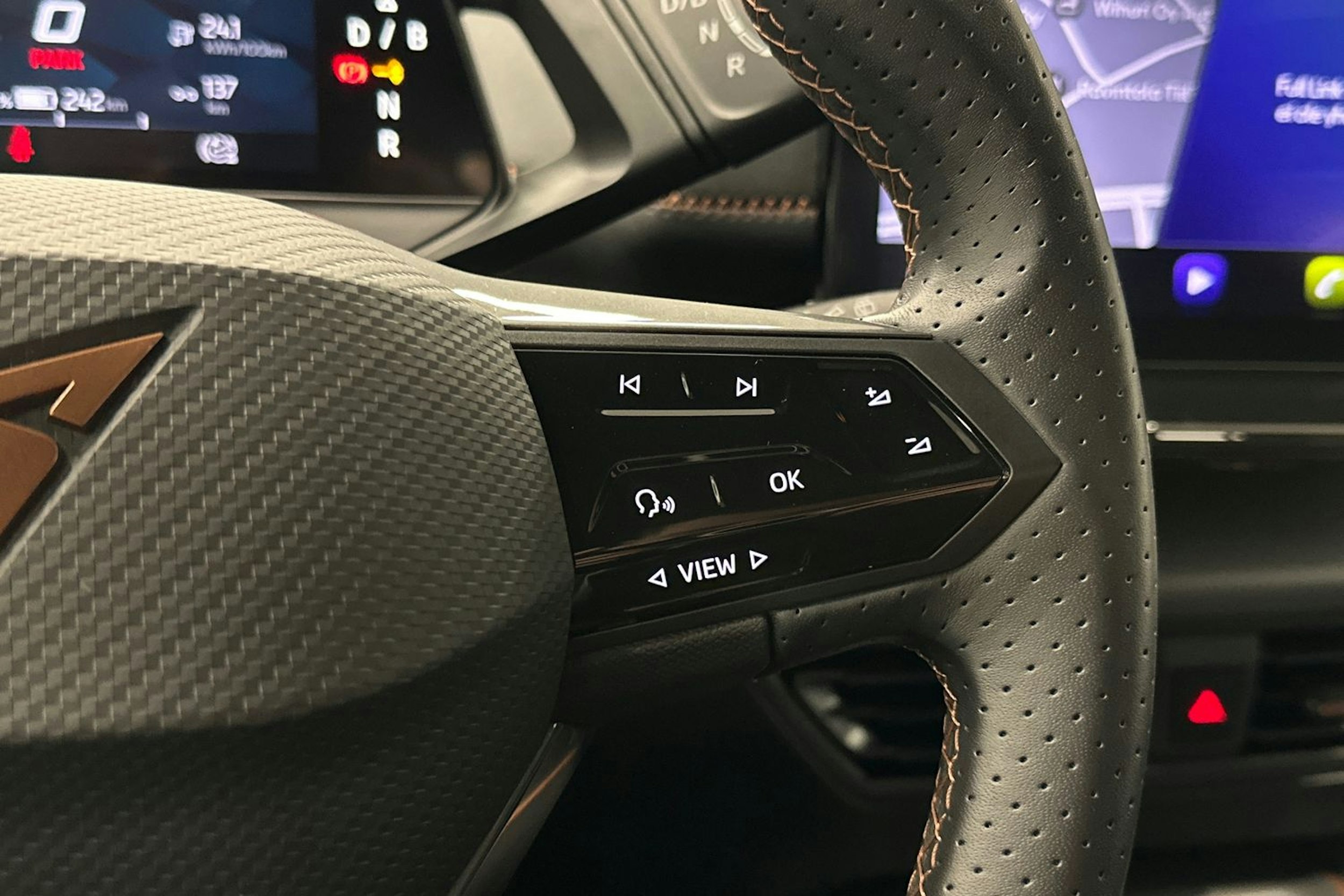 harmaa CUPRA Born 2023 kuva 19.