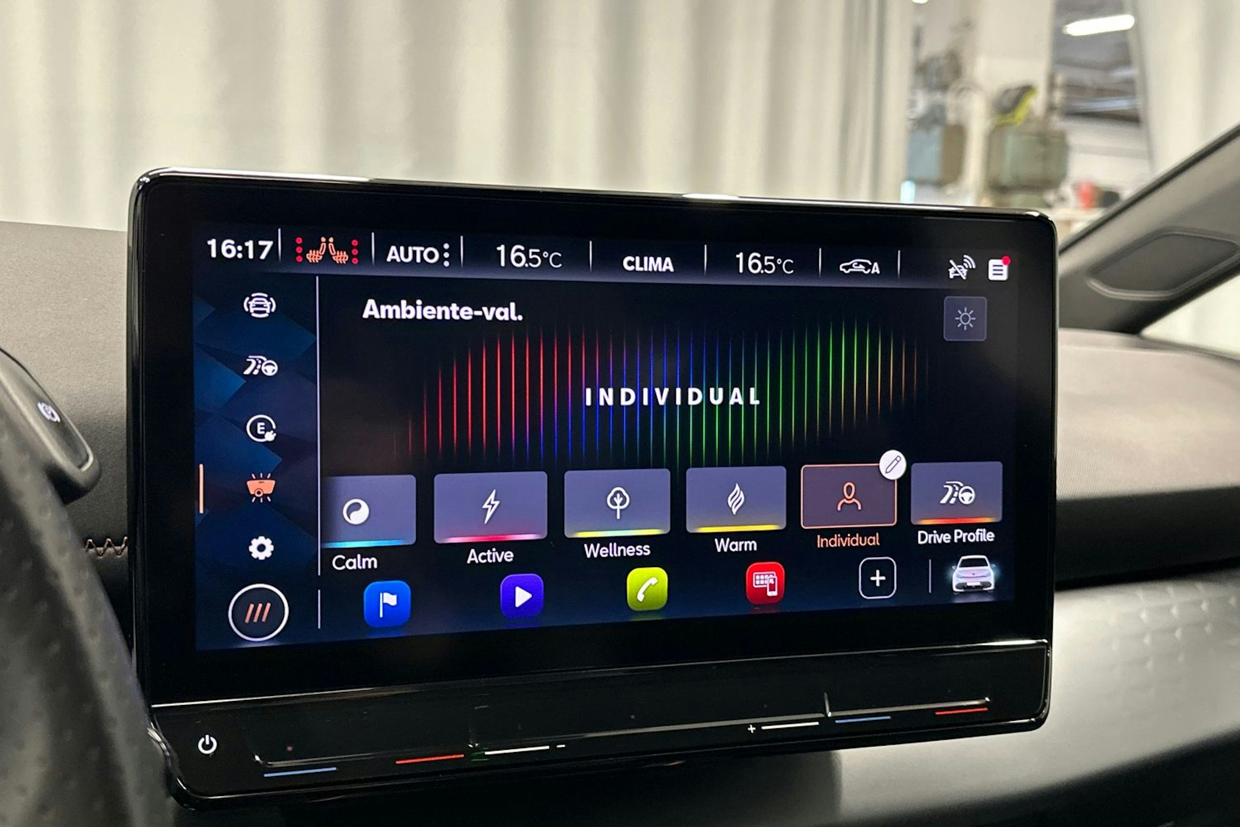harmaa CUPRA Born 2023 kuva 25.