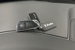 harmaa CUPRA Born 2023 kuva 30.