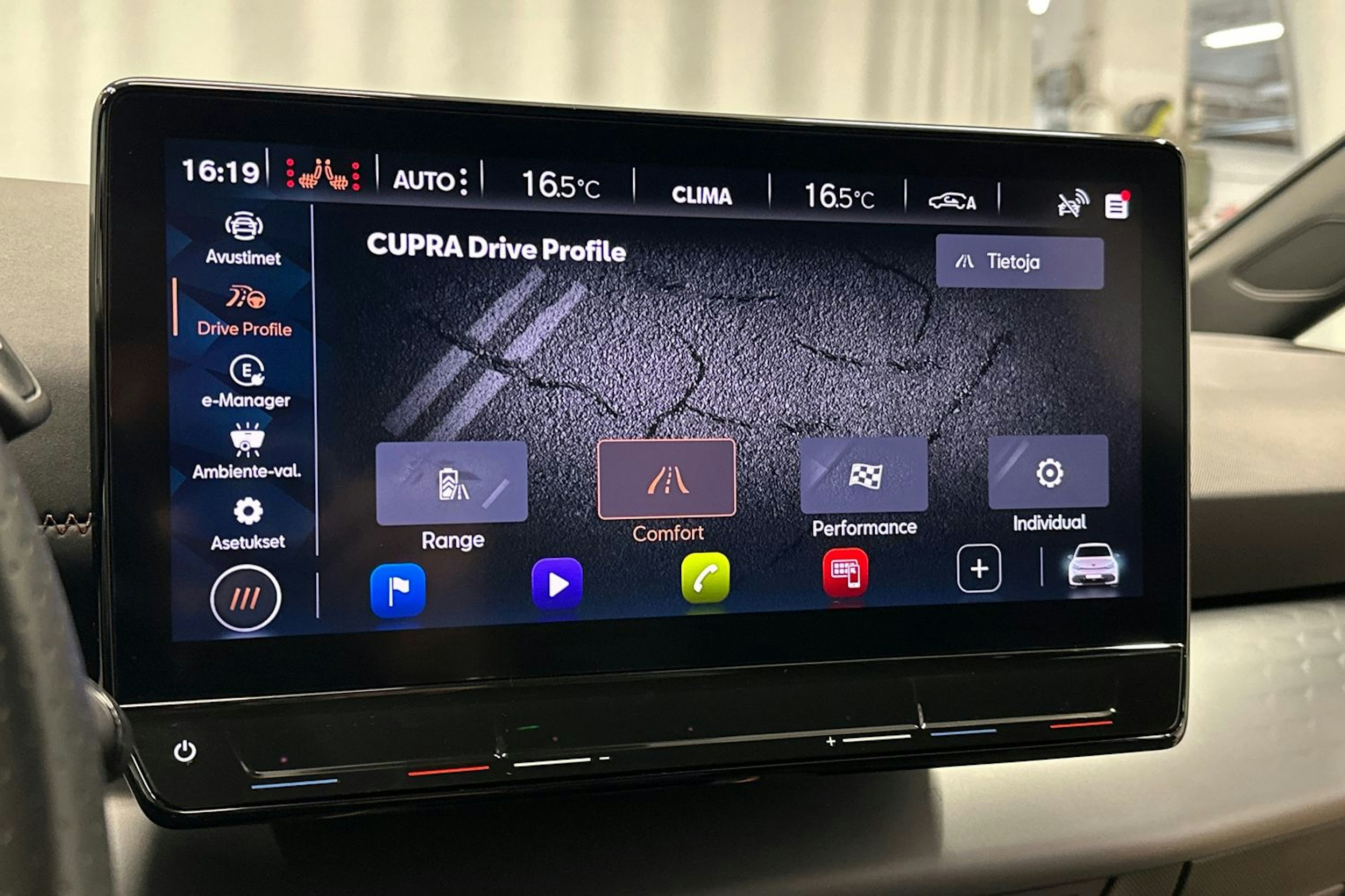 harmaa CUPRA Born 2023 kuva 31.