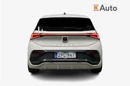 valkoinen CUPRA Born 2023 kuva 3.