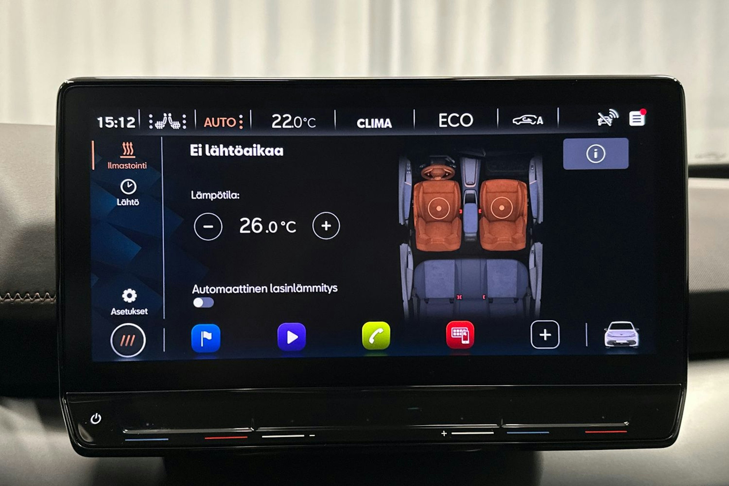 valkoinen CUPRA Born 2023 kuva 26.
