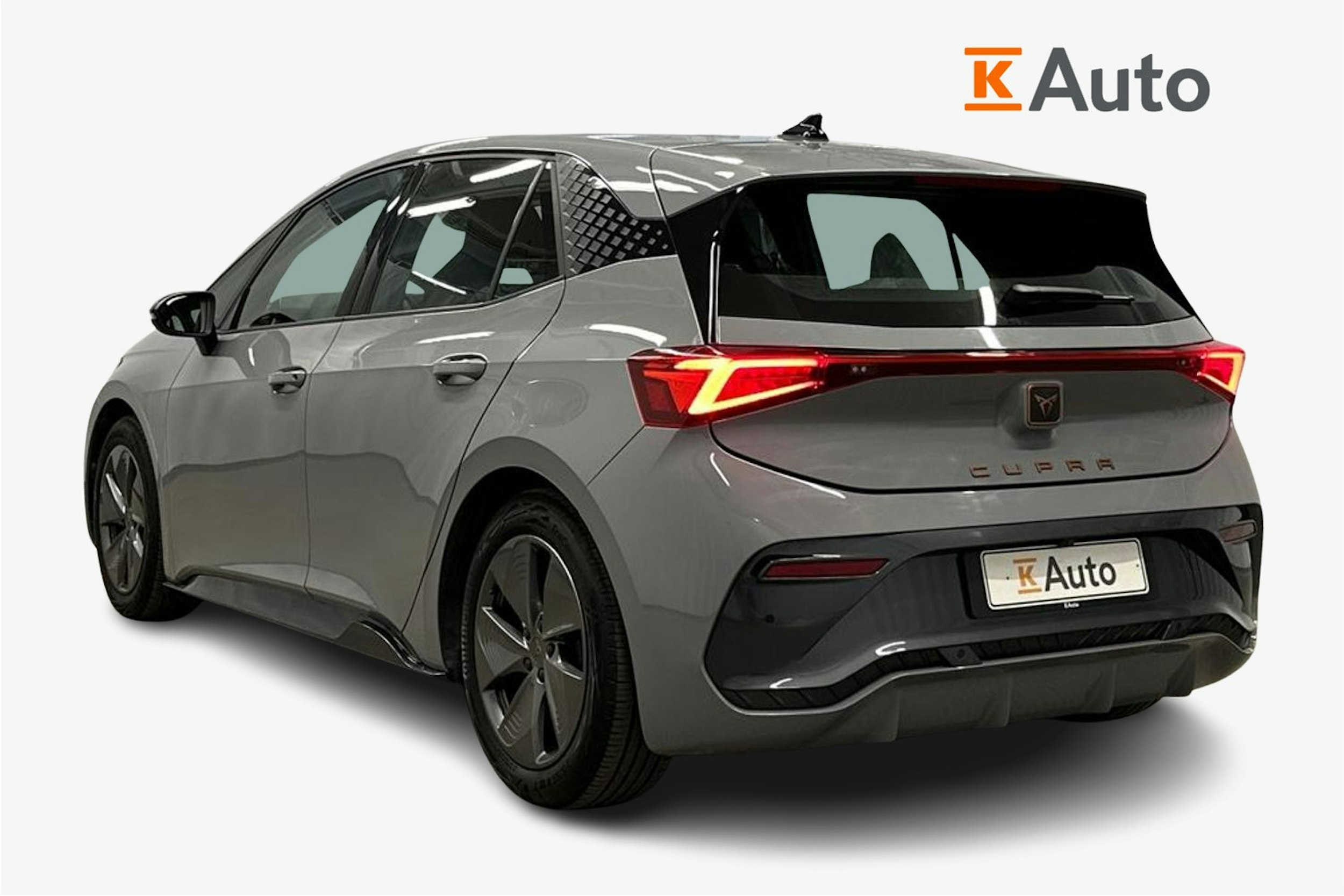 harmaa CUPRA Born 2024 kuva 2.