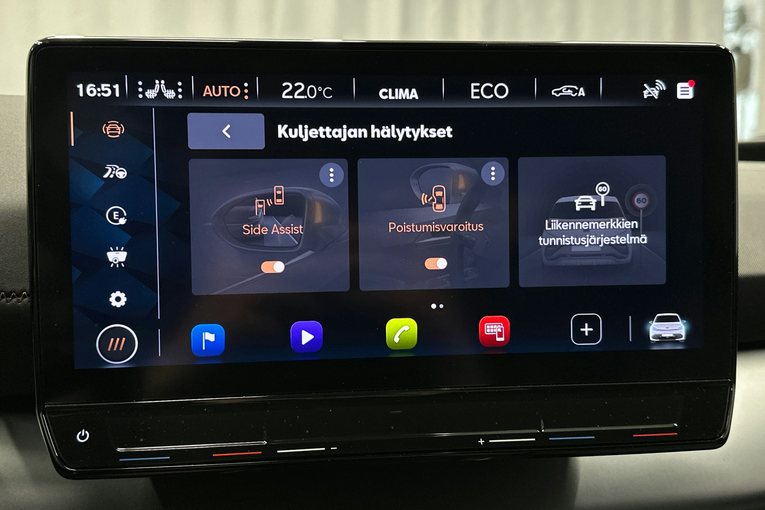 harmaa CUPRA Born 2024 kuva 30.